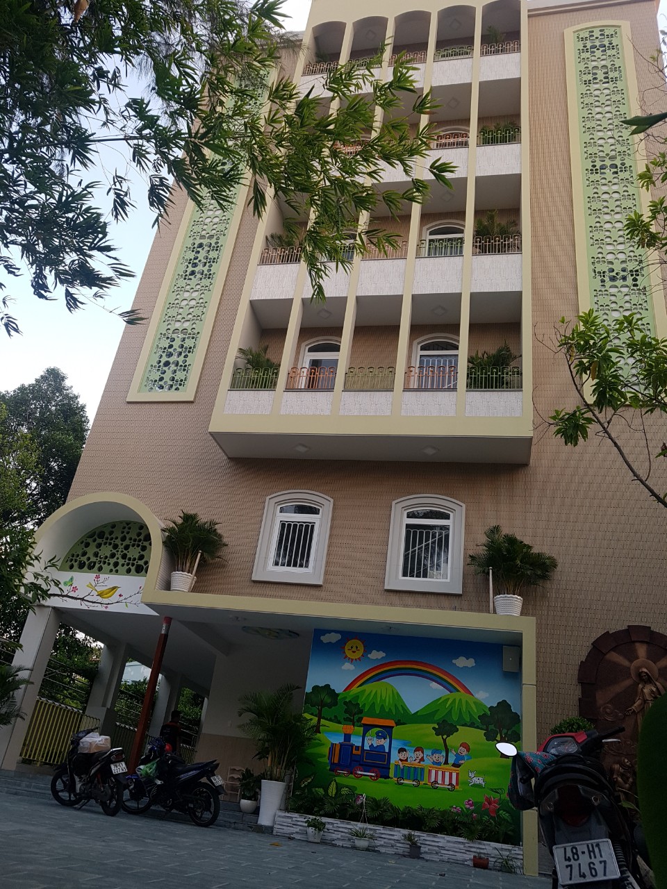 thiet-bi-toa-hoc-kinh-thanh-truc-tuyen-am-thanh-nha-tho-den-thanh-vinh-son