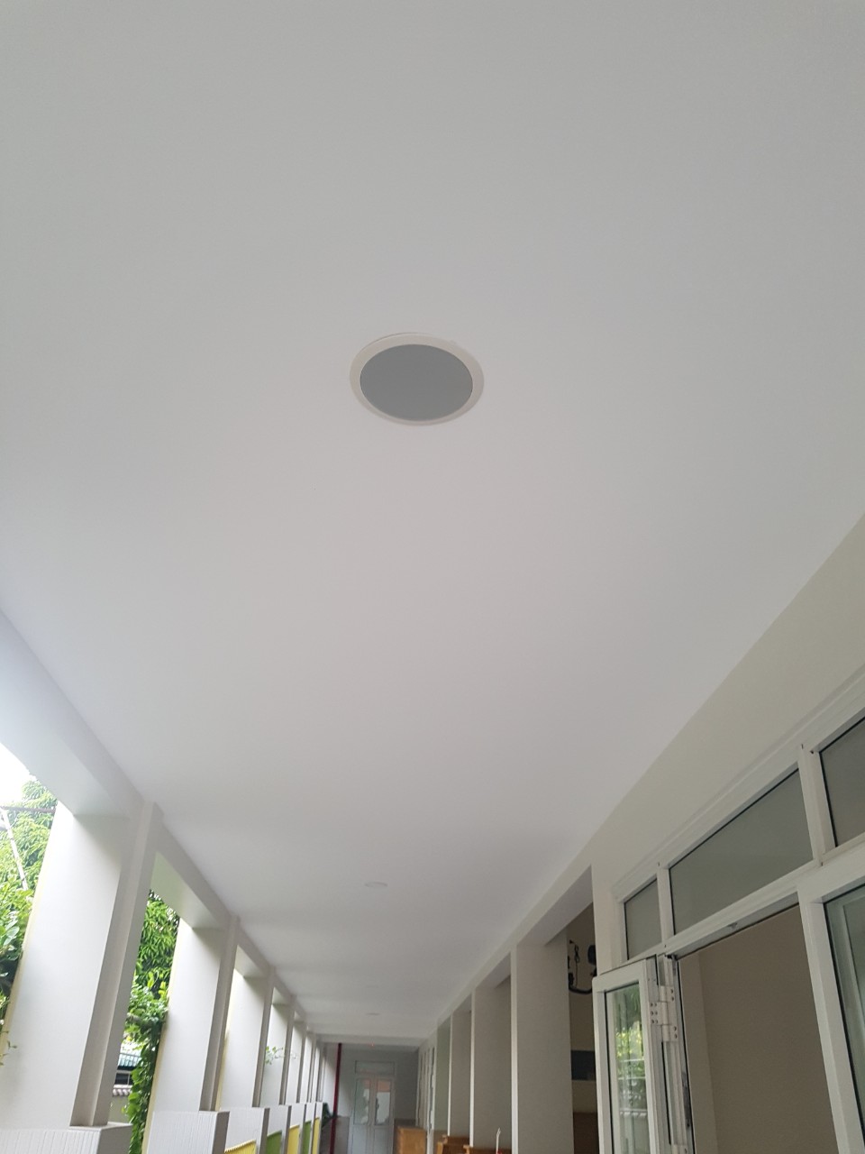 thiet-bi-toa-hoc-kinh-thanh-truc-tuyen-am-thanh-nha-tho-den-thanh-vinh-son